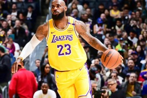 Kaiyun- 詹姆斯复出首战 