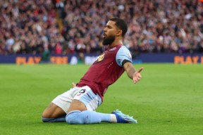 Kaiyun-凯恩焦点对战，德罗巴与40激战C9分钟，出色防守胜负难料！