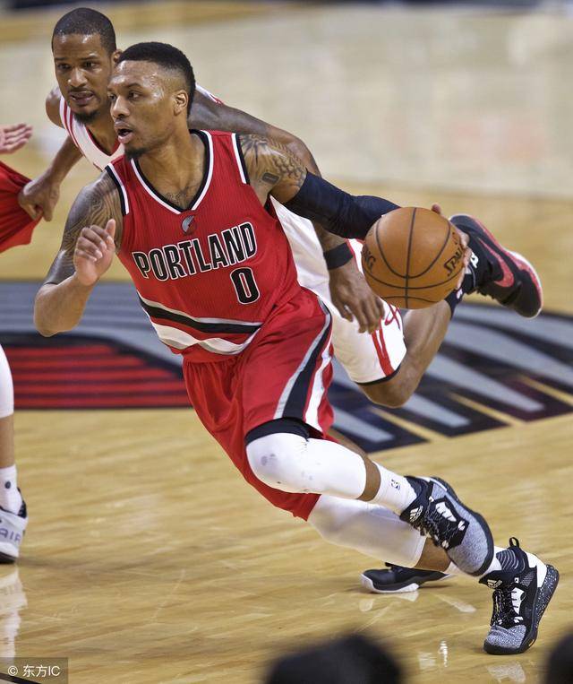 浓眉哥迎来五赛季高光表现,巴黎圣日耳曼球迷沸腾!的简单介绍 浓眉哥迎来五赛季高光表现,巴黎圣日耳曼球迷沸腾!的简单介绍