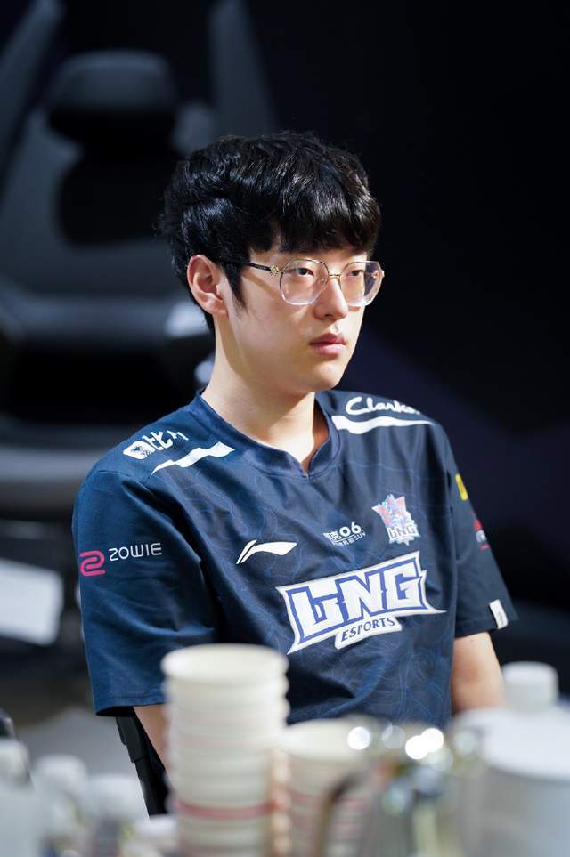 关于Scout连续三场比赛得分超过关键助攻，C9挑战极限！的信息